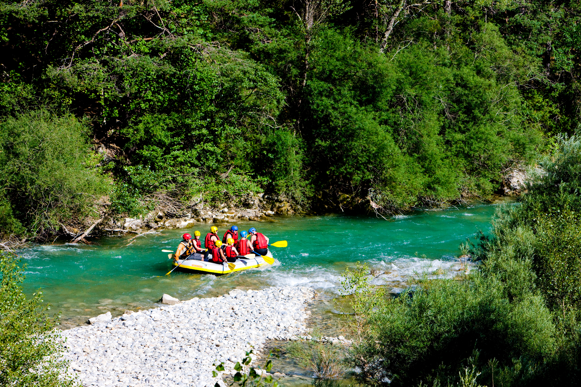 Organizirali smo si spust po Soči  kot rafting Bovec in zelo uživali